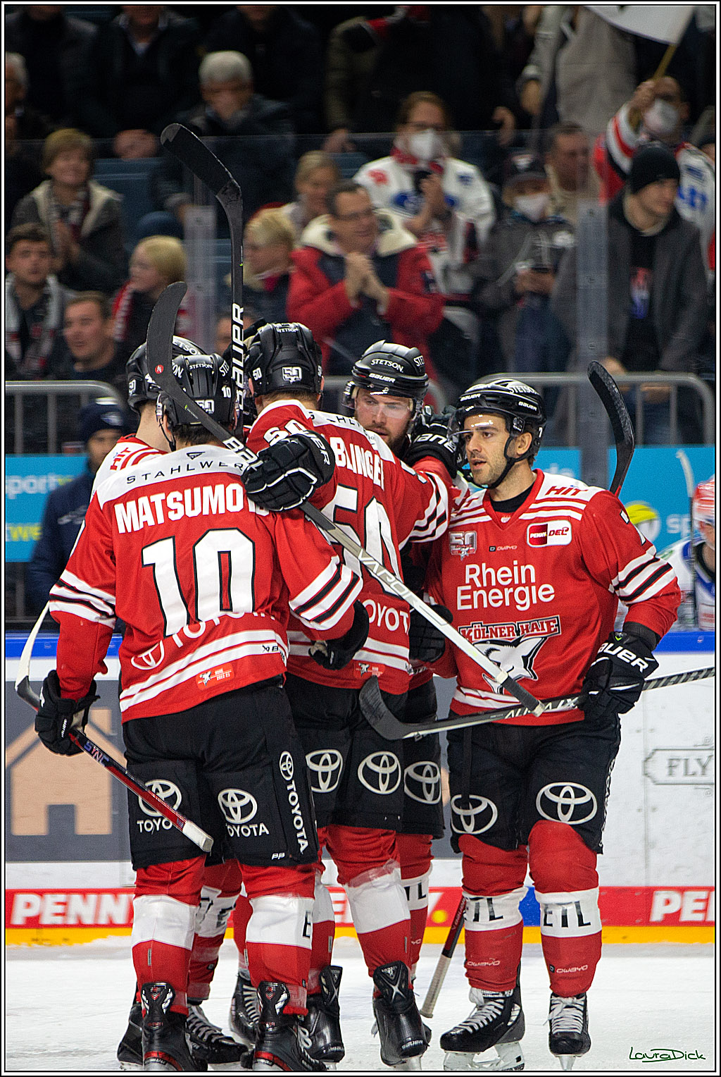 PENNY DEL; Koelner Haie- Schwenninger Wild Wings; Koeln, 06.12.2022